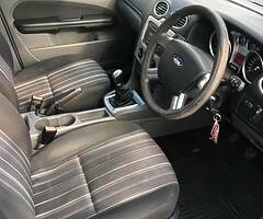 Ford Focus 1.6 2011 - Image 7/8