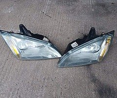 Ford focus hedlight