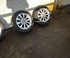 Audi A6 17s genuine alloy wheels with good tyres for sale