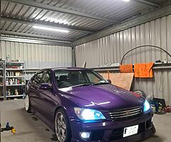 BN kitted is200