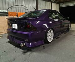 BN kitted is200