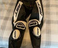 RST Two Piece - Image 3/4