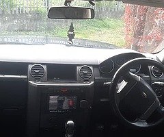 Land Rover Discovery 3 - Image 7/10