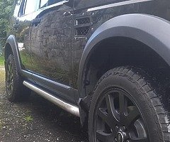 Land Rover Discovery 3 - Image 8/10