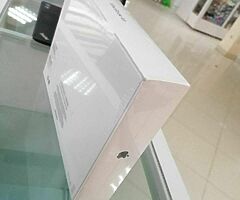 2020 MacBook Air M1 Chip Processor - Image 3/3