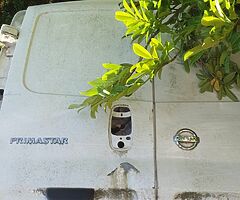 Nissan primastar  van 2.0 08 for parts
