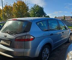 Parts or repair.
07 S-MAX sold as seen 
€500 ono - Image 5/6