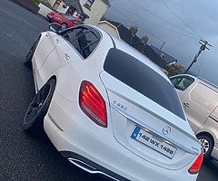 Mercedes Benz c220 amg Line - Image 4/8