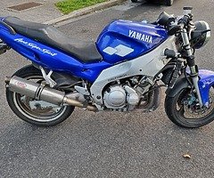 Yamaha YZF 600R Thundercat Streetfighter