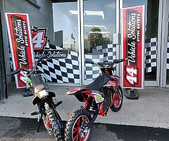 2022 Stomp 500W 36V kids electric Mx bike - Image 6/10