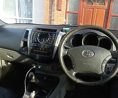 Toyota Hilux Incredible 3.0L taxed & CVRT - Image 6/9