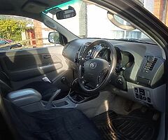 Toyota Hilux Incredible 3.0L taxed & CVRT - Image 9/9