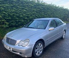 Mercedes - Image 5/5