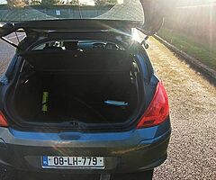 Peugeot 308 1.6 l petrol - Image 9/10