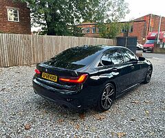 2020 BMW Series 3 - Image 5/10