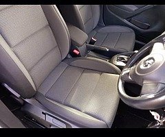 Volkswagen Golf TDI 2012 1.6 bluemotion automatic!! - Image 8/10