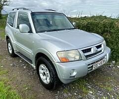 2003 Mitsubishi Shogun
