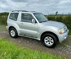 2003 Mitsubishi Shogun