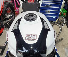 Carbon wheels and original Tas faring,s - Image 3/5