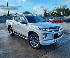 Mitsubishi L200... 2021... CREW Cab...