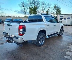 Mitsubishi L200... 2021... CREW Cab... - Image 3/10