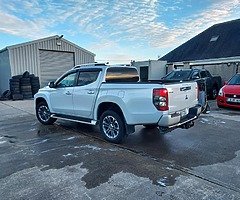 Mitsubishi L200... 2021... CREW Cab... - Image 5/10