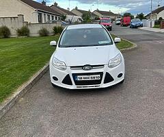 White Ford Focus 1.6 - Image 3/7