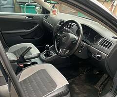 1.6 131 Volswagon Jetta - Image 6/6