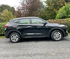 2017 Hyundai Tuson - Image 3/6