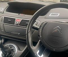 Manual 1.6 Diesel. 7 seater C4 picasso - Image 4/10