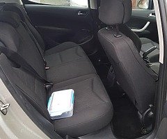 Peugeot 308 - Image 9/10