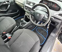 2015 Peugeot   208 - Image 10/10