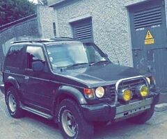 Mitsubishi pajero mk2 parts available