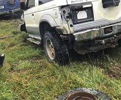 Mitsubishi pajero mk2 parts available - Image 7/10