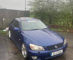 Lexus is200 8n8