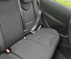 Peugeot 208 - Image 4/5