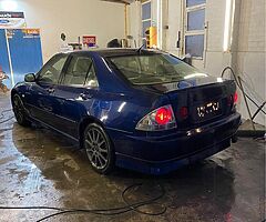 2004 Lexus IS 200 - Image 6/7