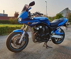 02 Yamaha fzs600 - Image 7/10
