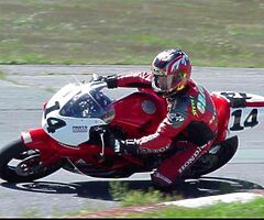 Race worn/signed helmet - Image 3/4