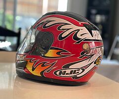 Race worn/signed helmet - Image 4/4