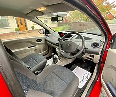 2009 Renault Twingo - Image 8/10