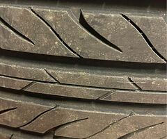 15” Steel rims with 4 part worn but very good 195x65x15 van rated tyres. - Image 3/6