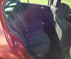 2006 RENAULT MEGANE 1.4 - Image 8/10