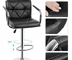 High quality brand new bar stools €70 each National shipping available for extra cost