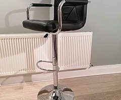 High quality brand new bar stools €70 each National shipping available for extra cost - Image 4/10