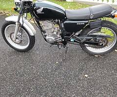 Honda CB 223s
