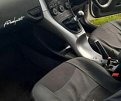 Toyota Auris 1.4 D4D - Image 4/6