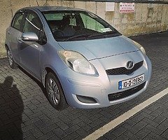 TOYOTA VITZ 2010 1.0