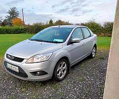 Ford Focus Saloon