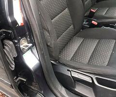 2010 Skoda Octavia 1.6 TDI - Image 5/10